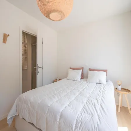 In Duinbergen Near The Appartement *